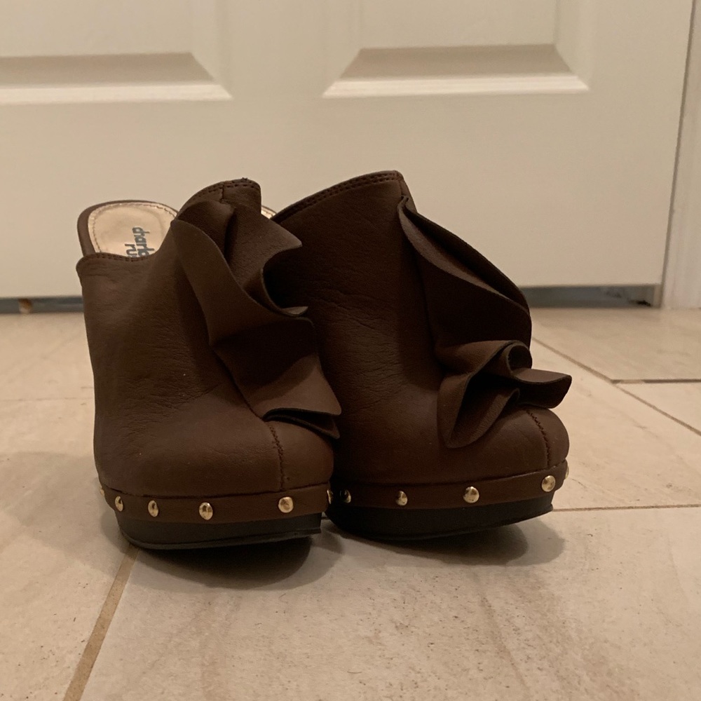 Brown Gold Studded Heels